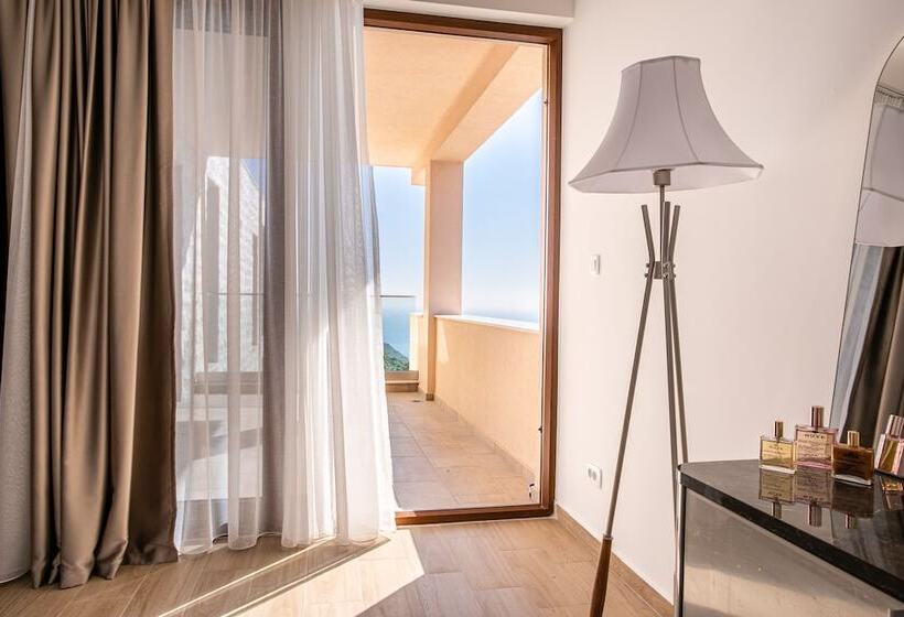 تختخواب و صبحانه Cape Montenegro Villas