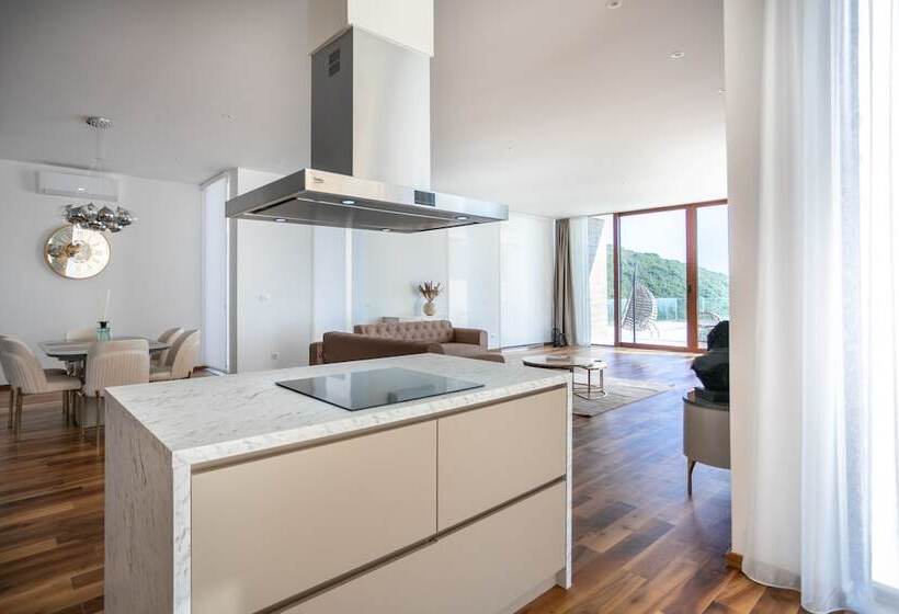 تختخواب و صبحانه Cape Montenegro Villas