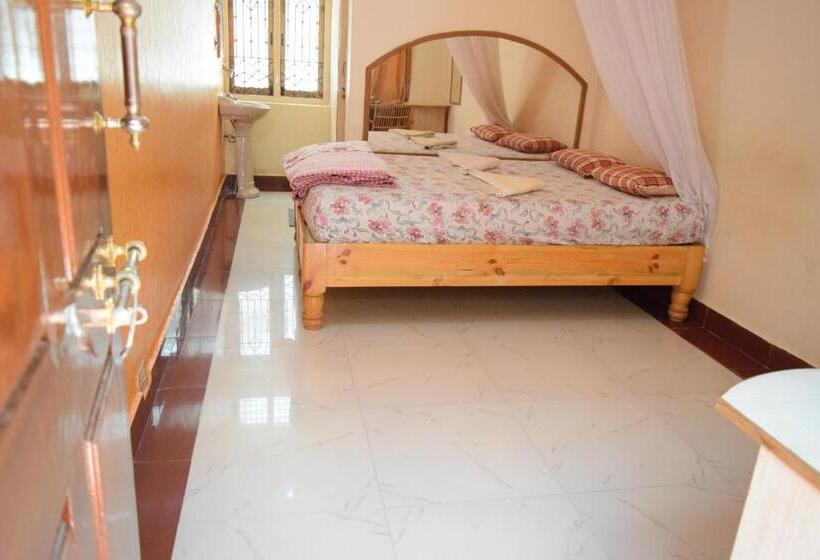 Bed and Breakfast Lakshmi Heritage Tourist Home