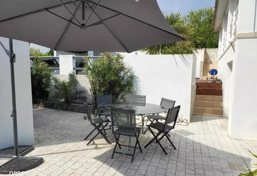 تختخواب و صبحانه Lavocette Maison Appartement