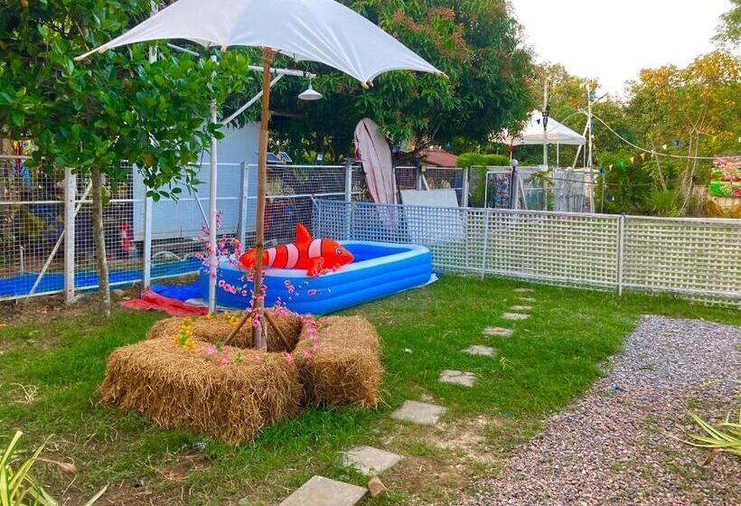 Bed and Breakfast เดอะมินิมอล นอร์ดิกเฮ้าส์the Minimal Nordic House By The Mountain Ozoneบ้านโอโซนขุนเขาแก่งกระจาน