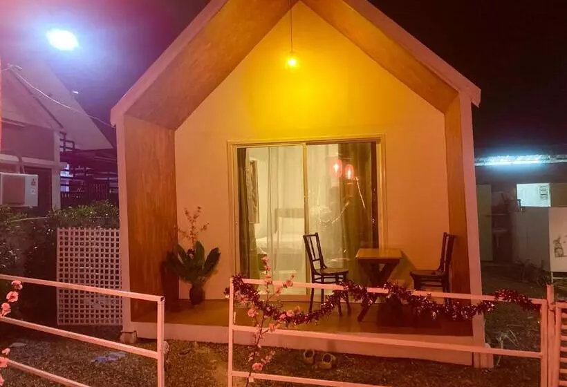ベッドアンドブレックファースト เดอะมินิมอล นอร์ดิกเฮ้าส์the Minimal Nordic House By The Mountain Ozoneบ้านโอโซนขุนเขาแก่งกระจาน