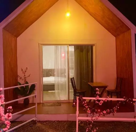 ベッドアンドブレックファースト เดอะมินิมอล นอร์ดิกเฮ้าส์the Minimal Nordic House By The Mountain Ozoneบ้านโอโซนขุนเขาแก่งกระจาน
