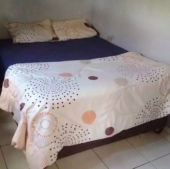 تختخواب و صبحانه Garden Guest House Bed & Bre Chitungwiza