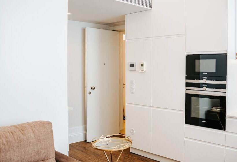 Guerreiro House   Regina Hotel Group