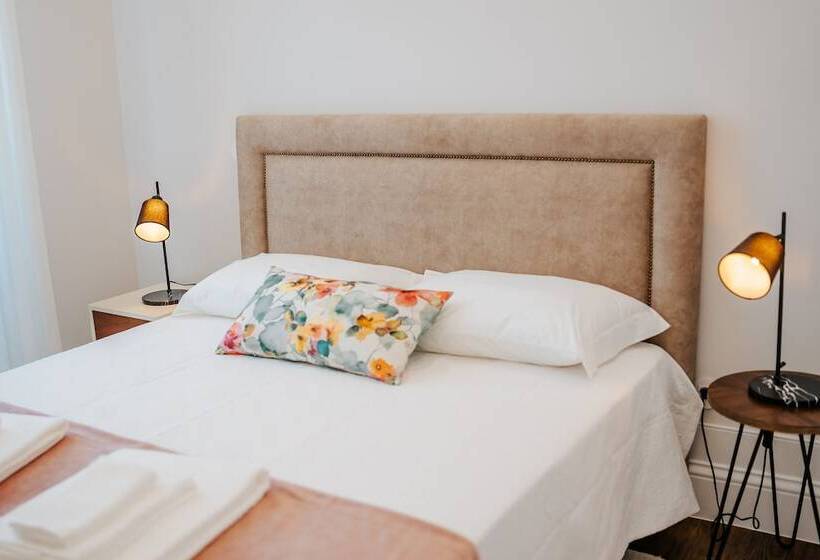 Guerreiro House   Regina Hotel Group