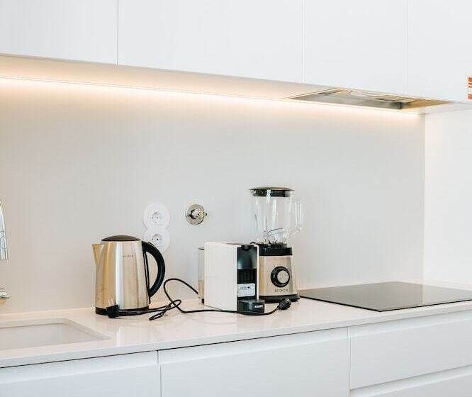 Guerreiro House   Regina Hotel Group