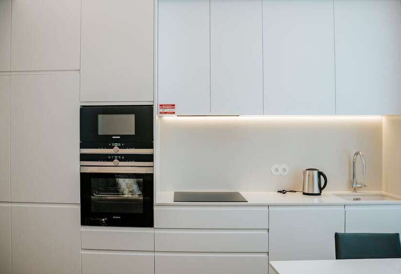 Guerreiro House   Regina Hotel Group