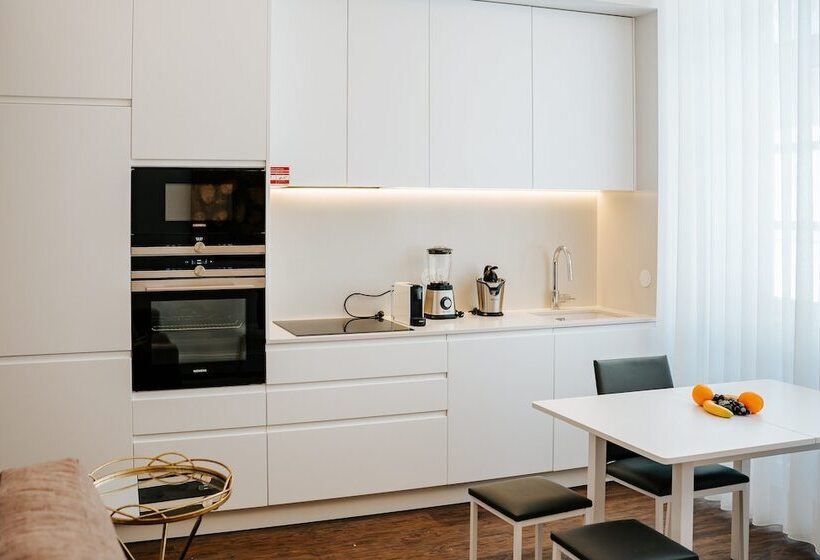 Guerreiro House   Regina Hotel Group