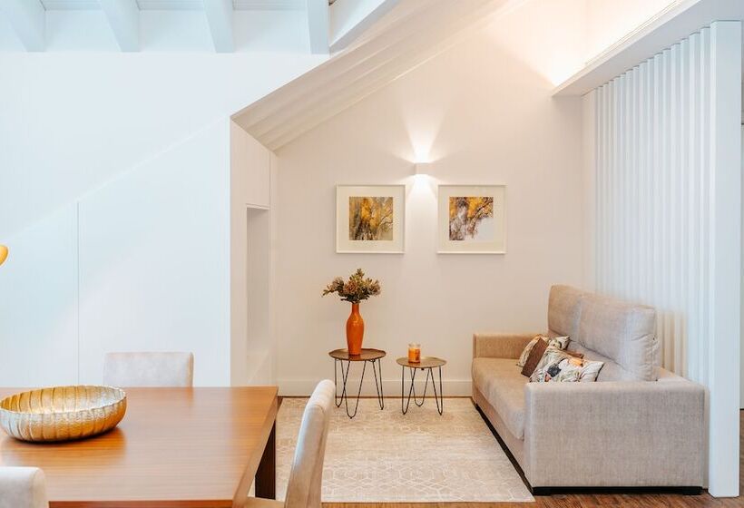 Guerreiro House   Regina Hotel Group