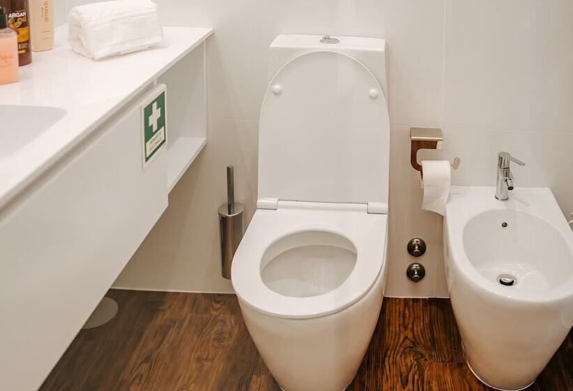 Guerreiro House   Regina Hotel Group