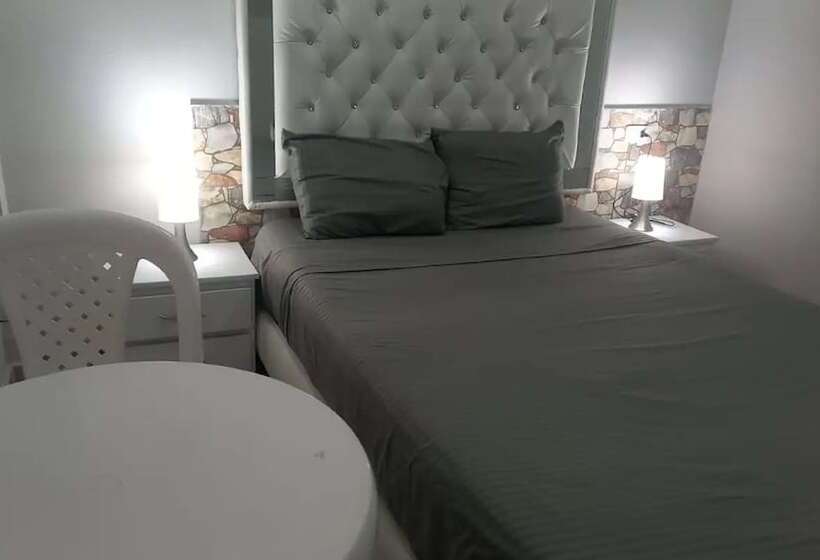 Otel Bm 17  Cerca Al Mar