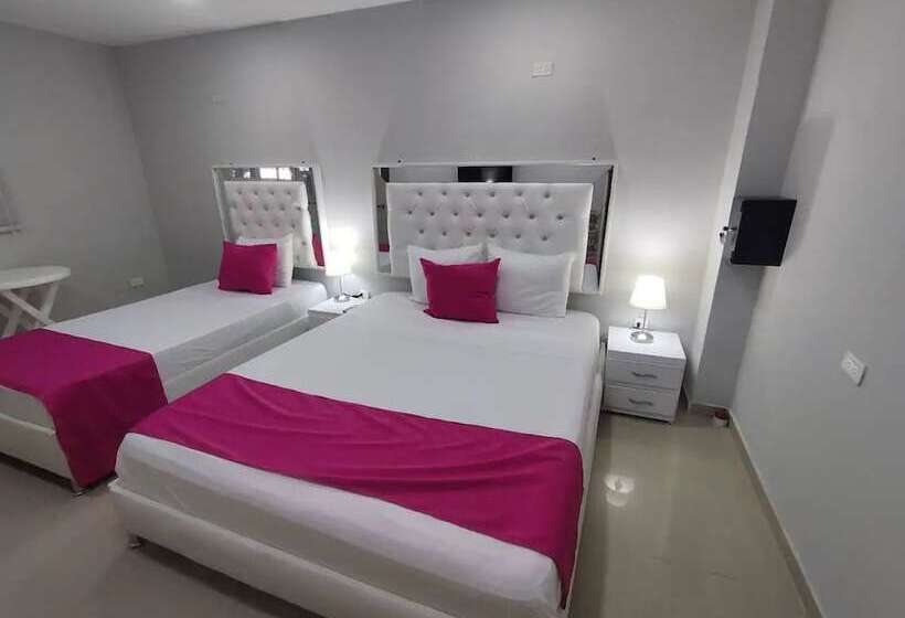 Otel Bm 17  Cerca Al Mar