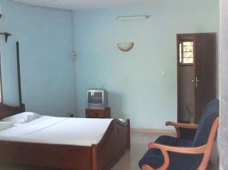 هتل Centre Ayifa Hôtel