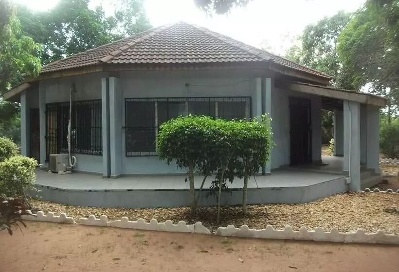 هتل Centre Ayifa Hôtel