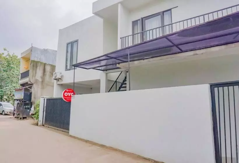 Hotelli Pendowo Limo By Oyo