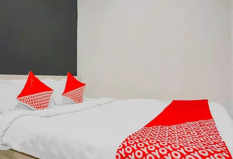 Hotelli Pendowo Limo By Oyo