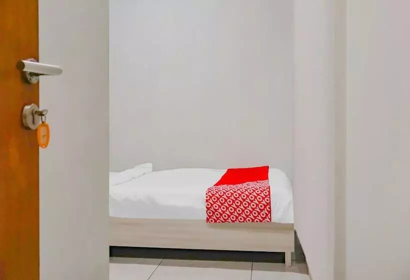 Hotelli Pendowo Limo By Oyo