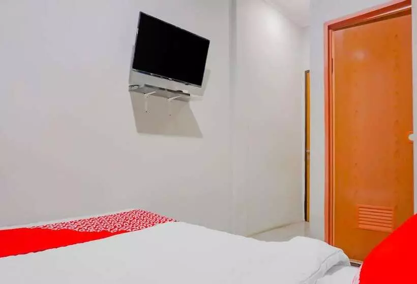 Hotelli Pendowo Limo By Oyo