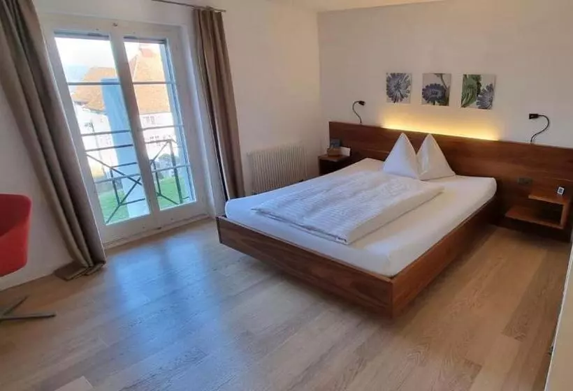 ホテル Schloss Freudenfels