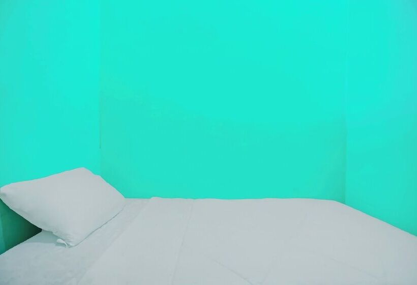 호텔 Spot On 92554 Budi Homestay Syariahneargrand Batam Mall