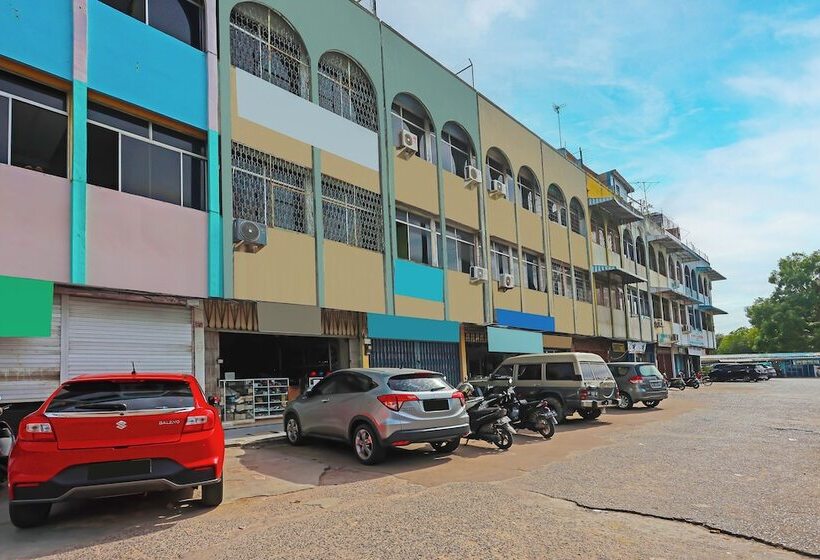 호텔 Spot On 92554 Budi Homestay Syariahneargrand Batam Mall