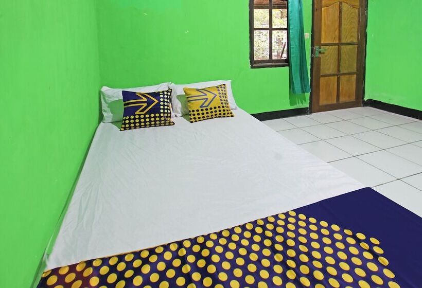 酒店 Spot On 92955 Kos Rosni