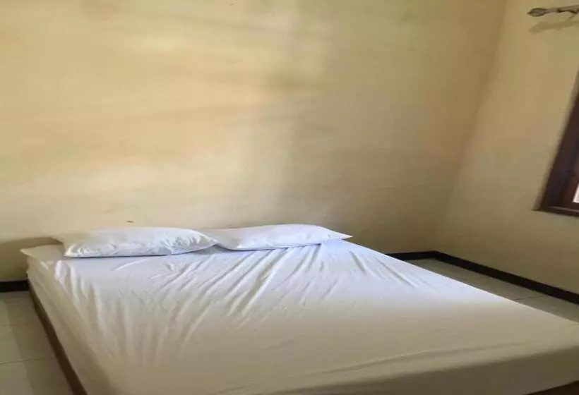 هتل Spot On 93531 Homestay Puri Indah Syariah