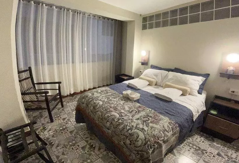 پانسیون Casa Marluc