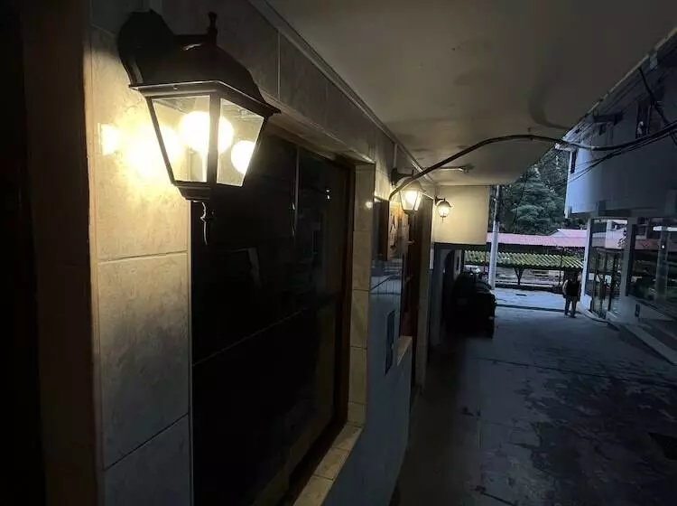 پانسیون Casa Marluc