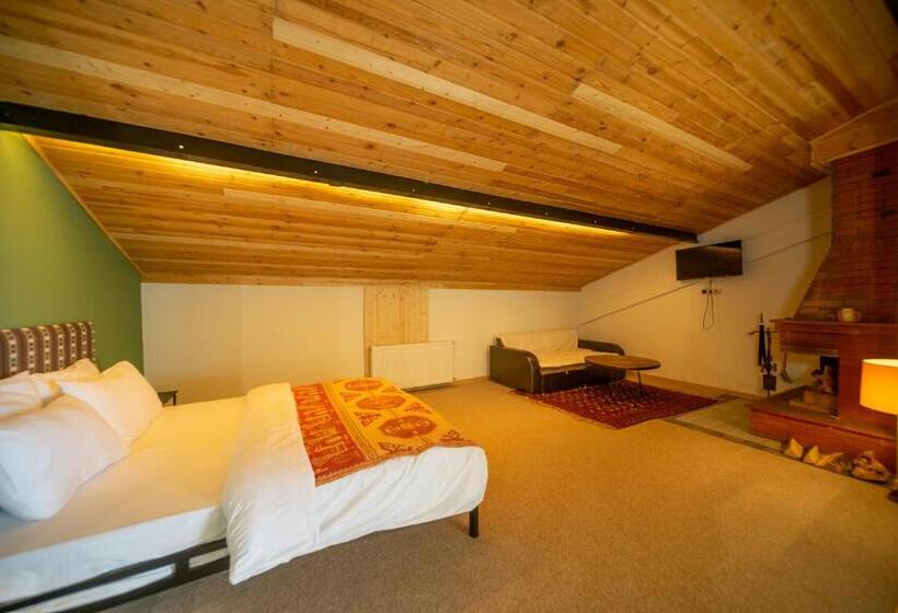 پانسیون Chalet Papa Basili