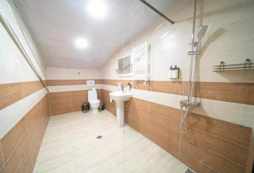 پانسیون Chalet Papa Basili