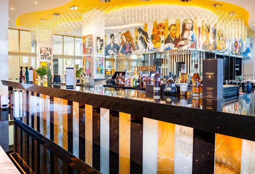 Курорт Mousai Cancun Adults Only