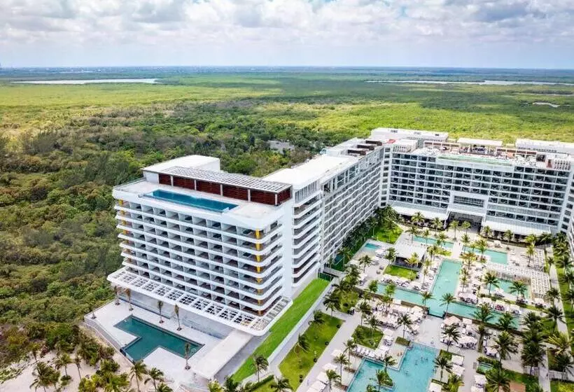 リゾートホテル Mousai Cancun Adults Only