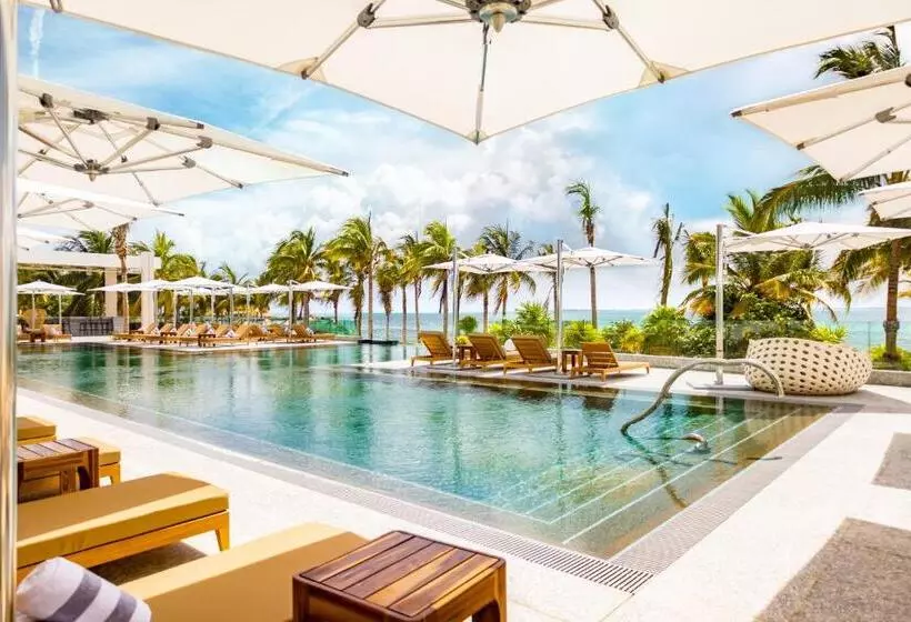 リゾートホテル Mousai Cancun Adults Only