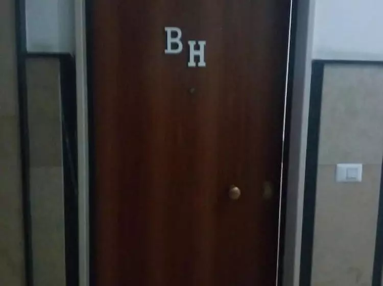 تختخواب و صبحانه Beauty House