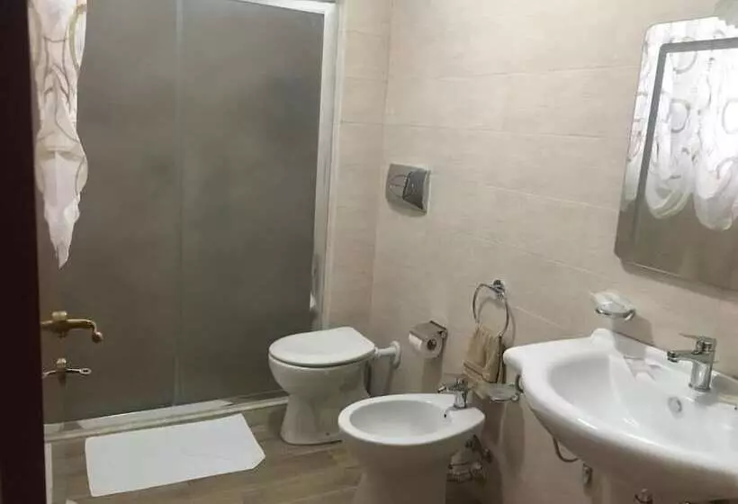 تختخواب و صبحانه Beauty House