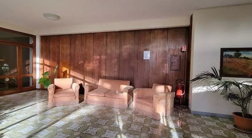 Aamiaismajoitus (B&B) Bnb Rooms And Comfort