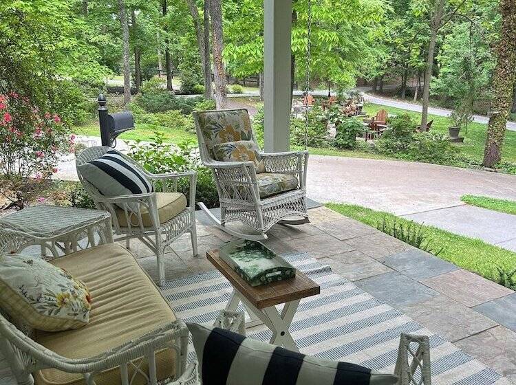 مبيت وإفطار The Sage Cottage