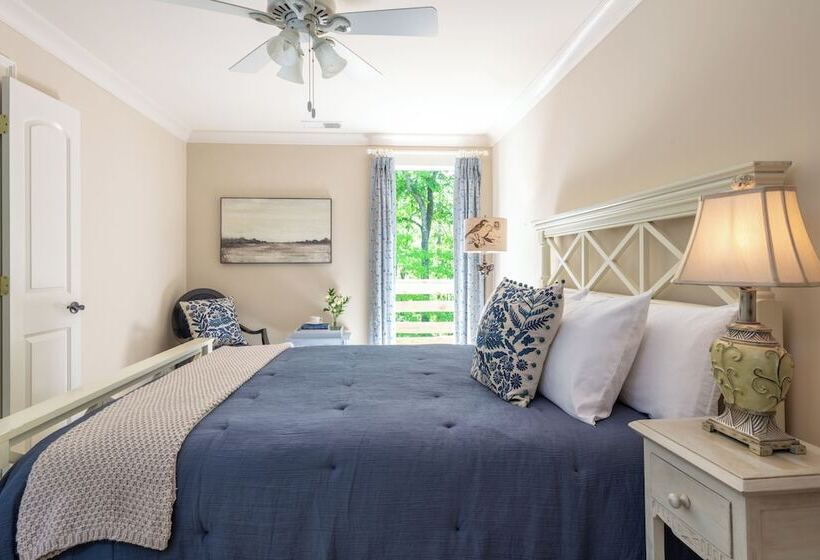 Bed and Breakfast The Sage Cottage