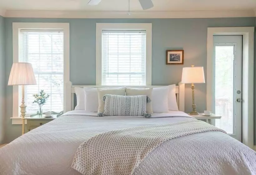 Aamiaismajoitus (B&B) The Sage Cottage