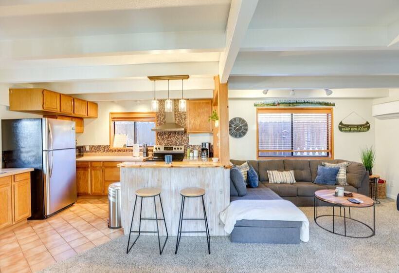 Bend Home W/ Fire Pit, 4 Mi To High Desert Museum!