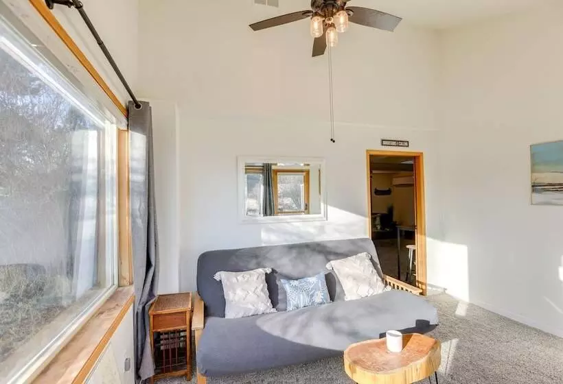 Bend Home W/ Fire Pit, 4 Mi To High Desert Museum!