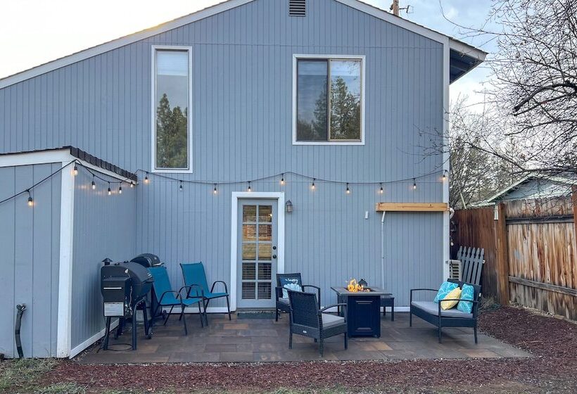 Bend Home W/ Fire Pit, 4 Mi To High Desert Museum!