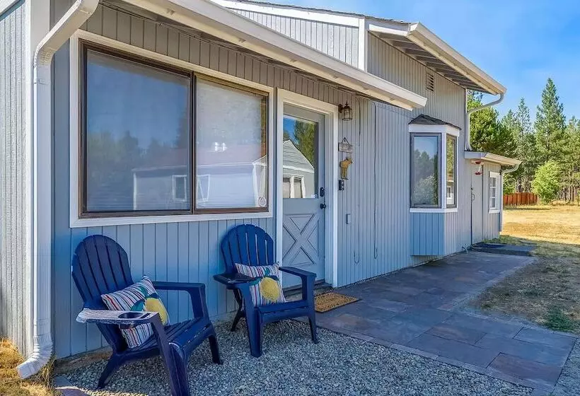 Bend Home W/ Fire Pit, 4 Mi To High Desert Museum!