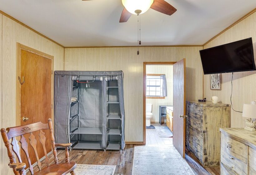 Brodies Landing Cottage ~ Half Mi To Lick Creek!