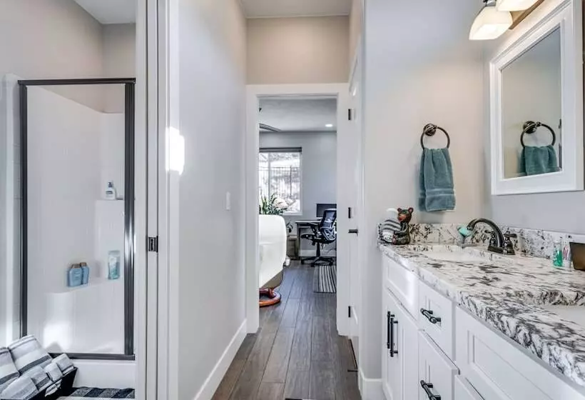 Cedar City Home W/ Mountain Views + Hiking Trails!
