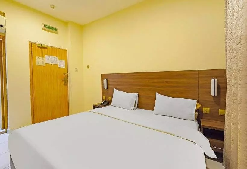 Emirates Hotel	By Oyo