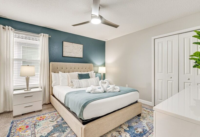 Disney Getaway W/ Game Room & Home Theater!