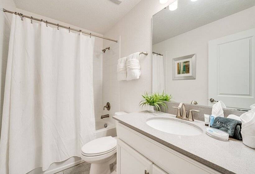 Disney Getaway W/ Game Room & Home Theater!